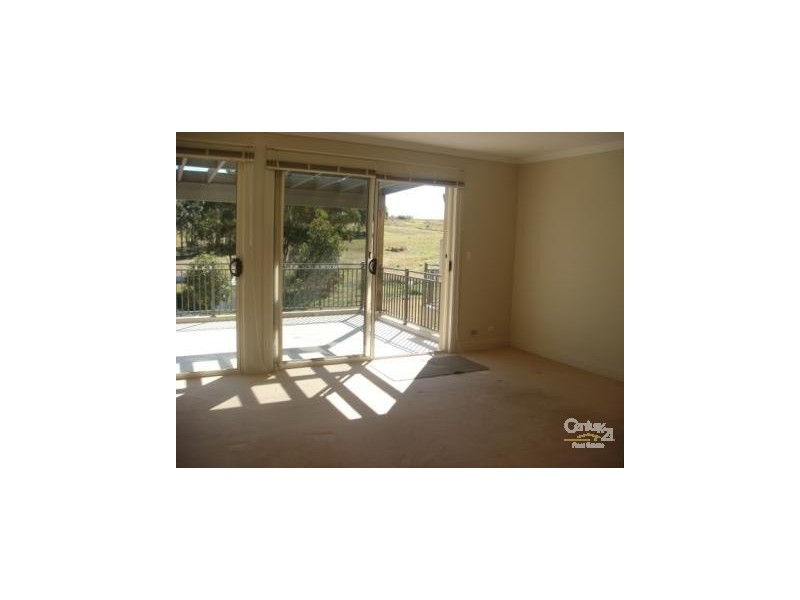 20 Jane Jarvis Way, Macquarie Links NSW 2565