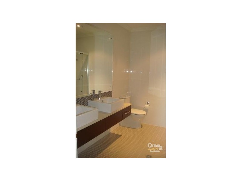 96 Governors Way, Macquarie Links NSW 2565