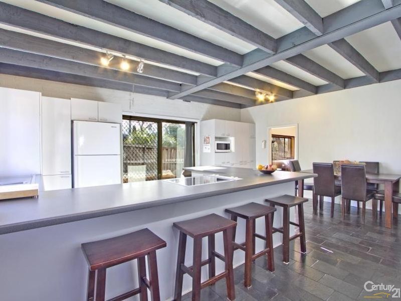 70 Melrose Avenue, Sylvania NSW 2224