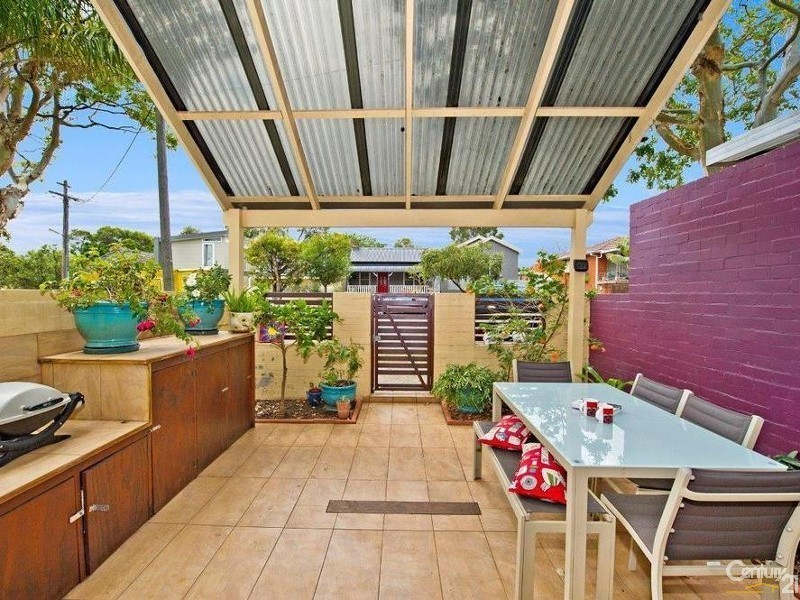 8a Hawthorne Street, Leichhardt NSW 2040