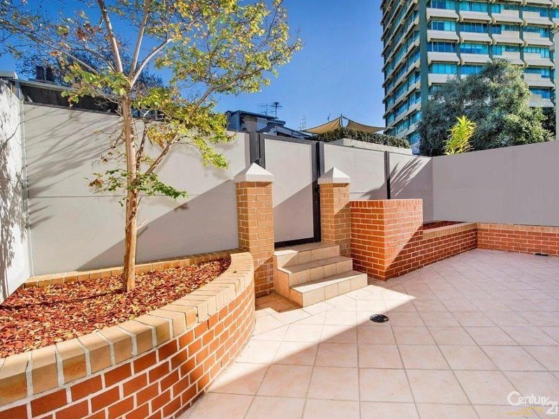 8 Bossley Terrace, Woolloomooloo NSW 2011