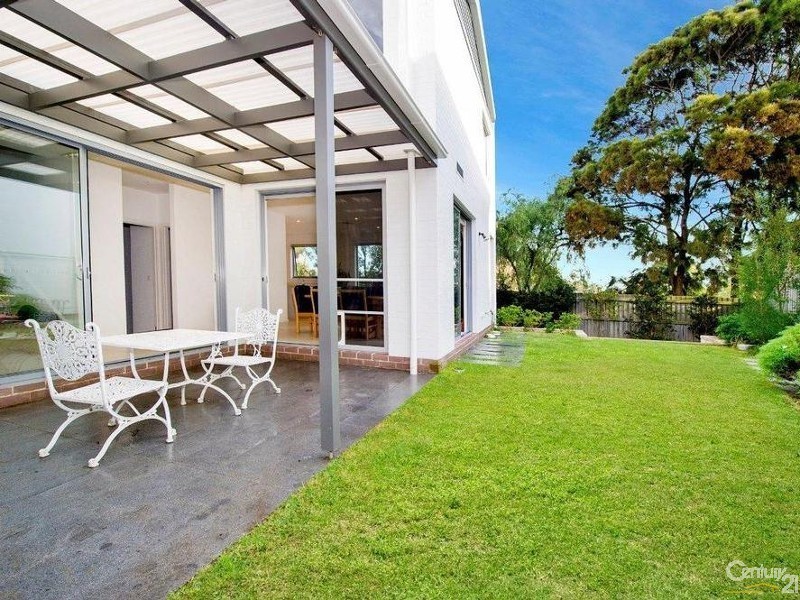 15 Fairsky Street, South Coogee NSW 2034