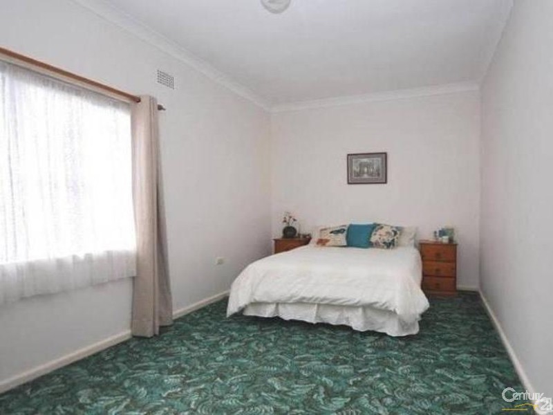 12 Warrumbungle Street, Fairfield West NSW 2165