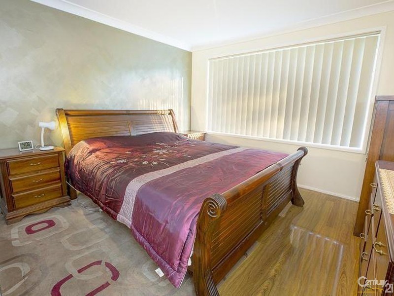 2 Grady Garden, Smithfield NSW 2164