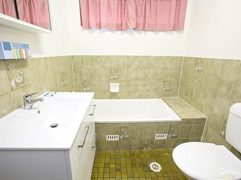 12 Bywong Place, Bonnyrigg NSW 2177