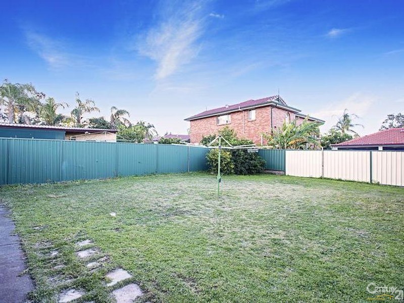 12 Bywong Place, Bonnyrigg NSW 2177