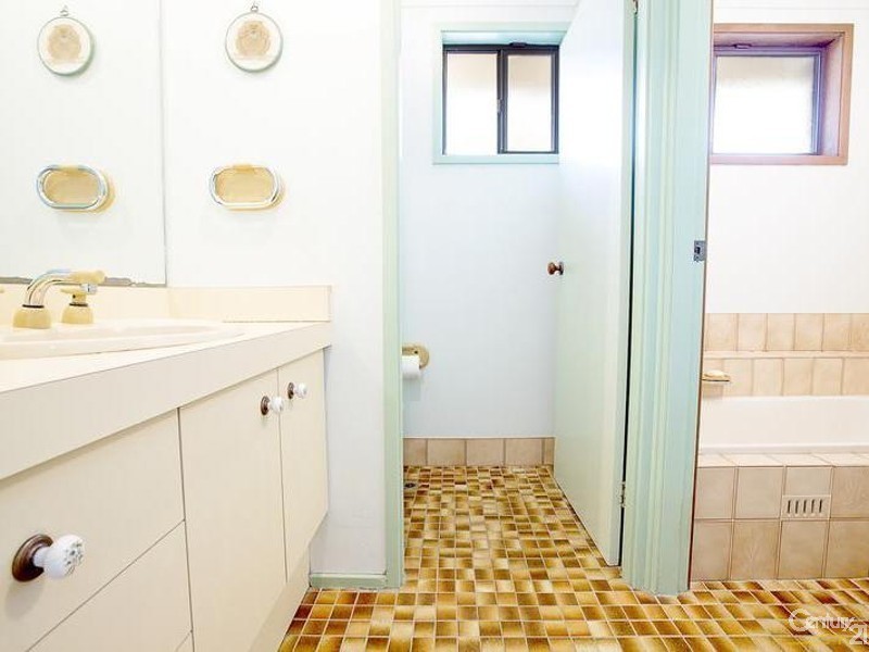 9 Bywong Place, Bonnyrigg NSW 2177