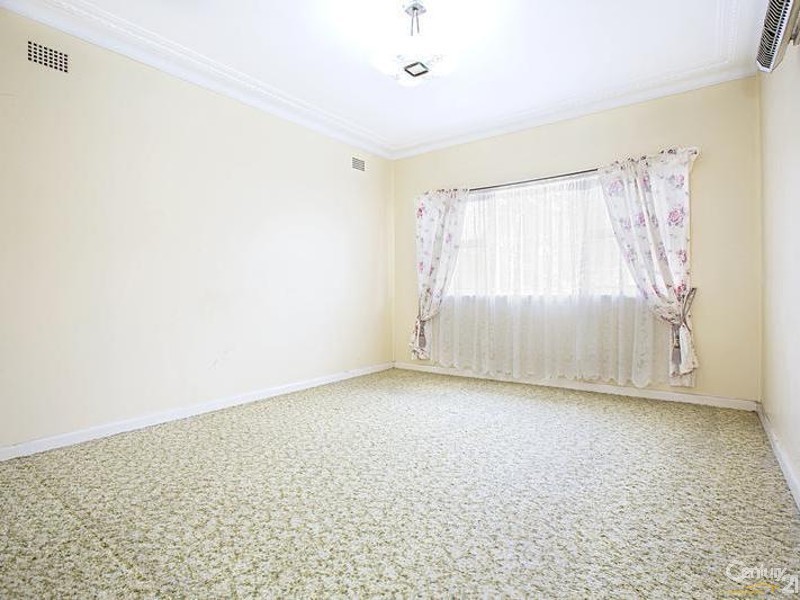 97 Earl Street, Canley Heights NSW 2166