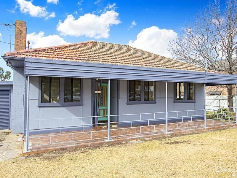 19 Gordon Avenue, South Granville NSW 2142