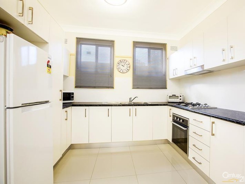 19 Gordon Avenue, South Granville NSW 2142