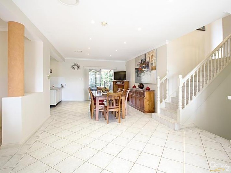 3 Roxby Place, Hinchinbrook NSW 2168