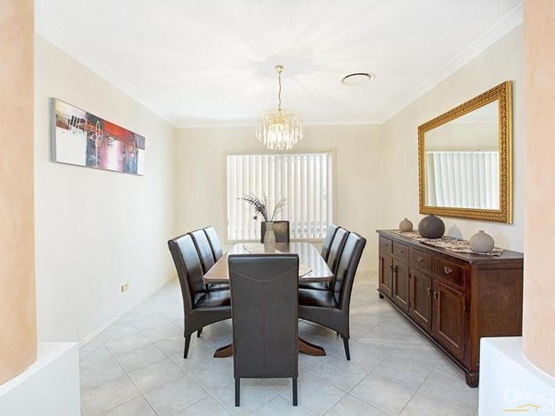 3 Roxby Place, Hinchinbrook NSW 2168