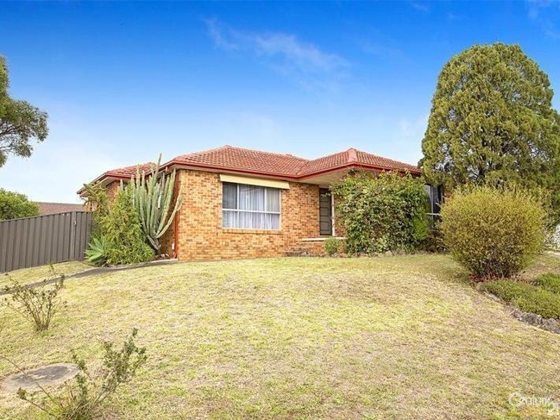 27 Gazelle Street, Glenfield NSW 2167