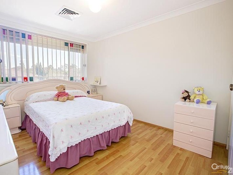 20 Boomerang Road, Edensor Park NSW 2176