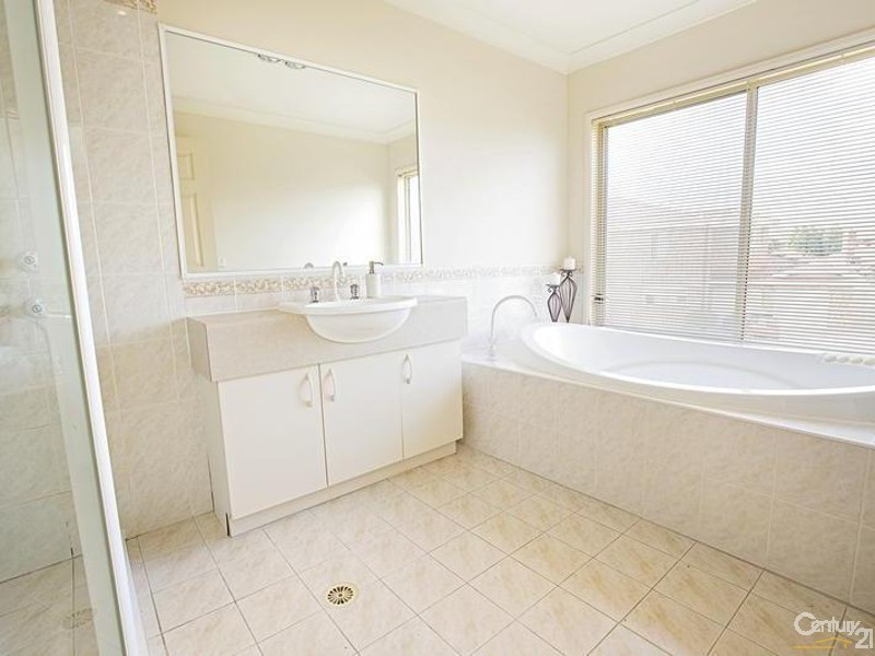 4 Noffs Place, Bonnyrigg Heights NSW 2177