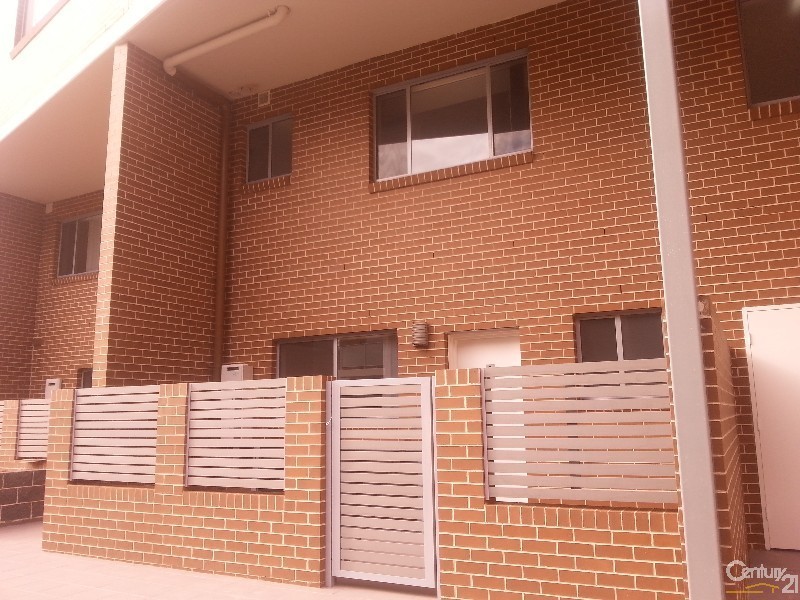 9/2 Kurrajong Road, Casula NSW 2170