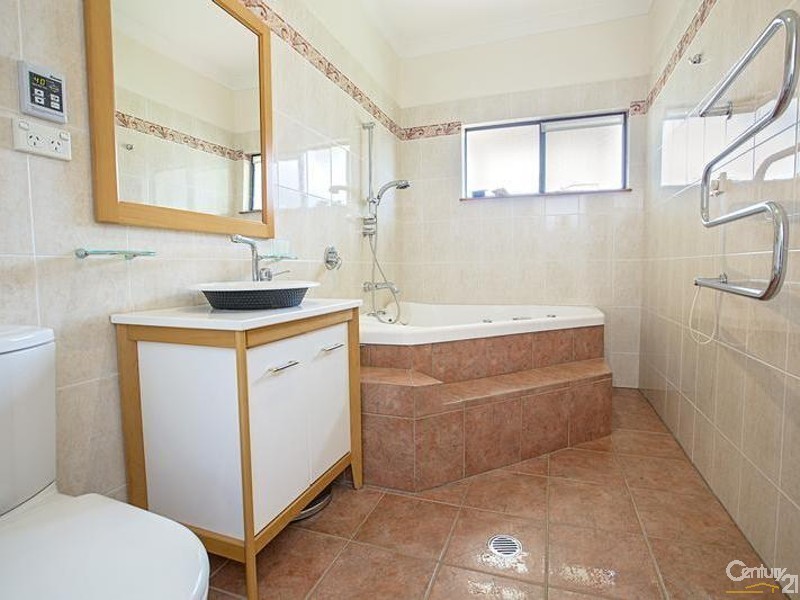 18 Patricia Avenue, Mount Pritchard NSW 2170