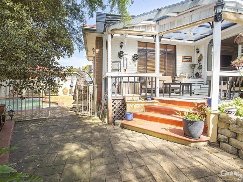 13 Eloura Place, Bonnyrigg NSW 2177