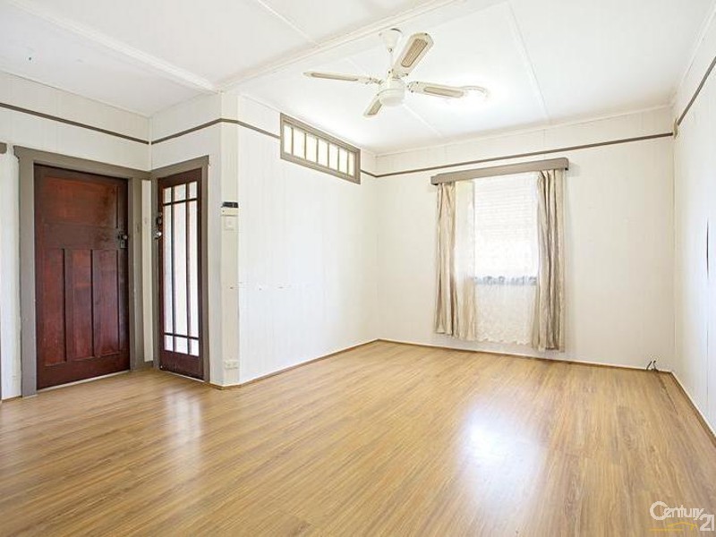 33 Banksia Street, South Granville NSW 2142