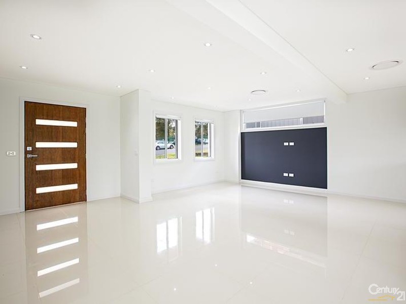 23 Marconi Road, Bossley Park NSW 2176