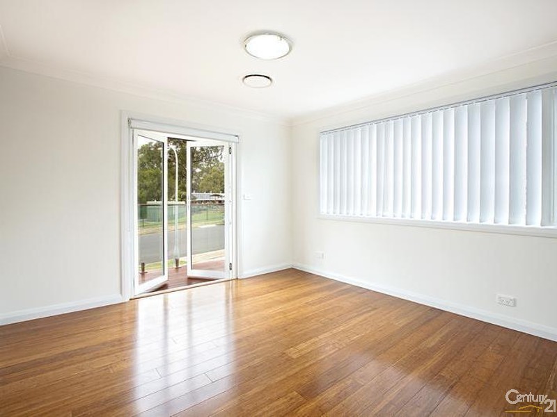 23 Marconi Road, Bossley Park NSW 2176