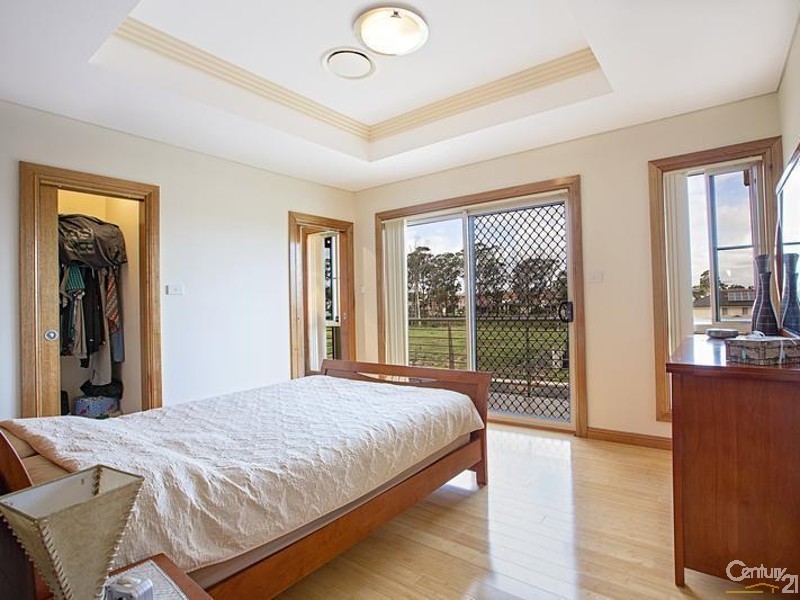 30 San Cristobal Drive, Green Valley NSW 2168