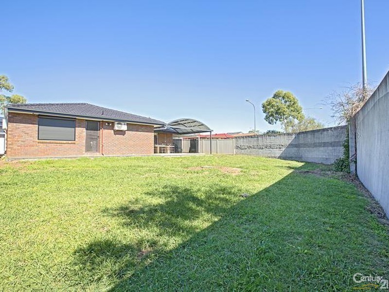 90 Kinghorne Road, Bonnyrigg Heights NSW 2177