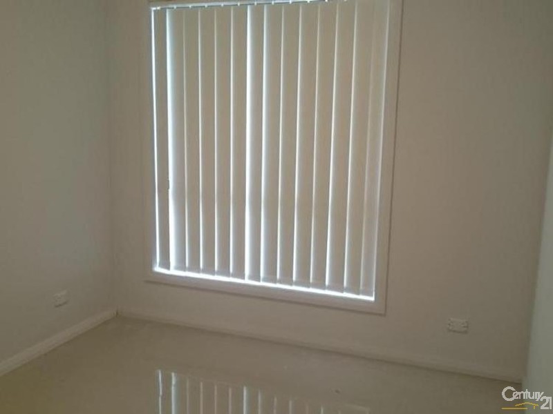 2A Myora place, Green Valley NSW 2168