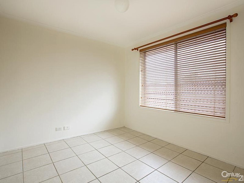 18 Kingfisher Avenue, Hinchinbrook NSW 2168