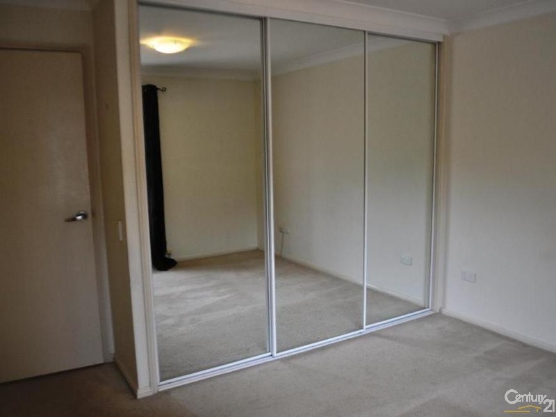 2/381 Wentworth Street, Toongabbie NSW 2146