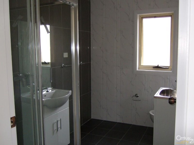 26 Tasman Parade, Fairfield West NSW 2165