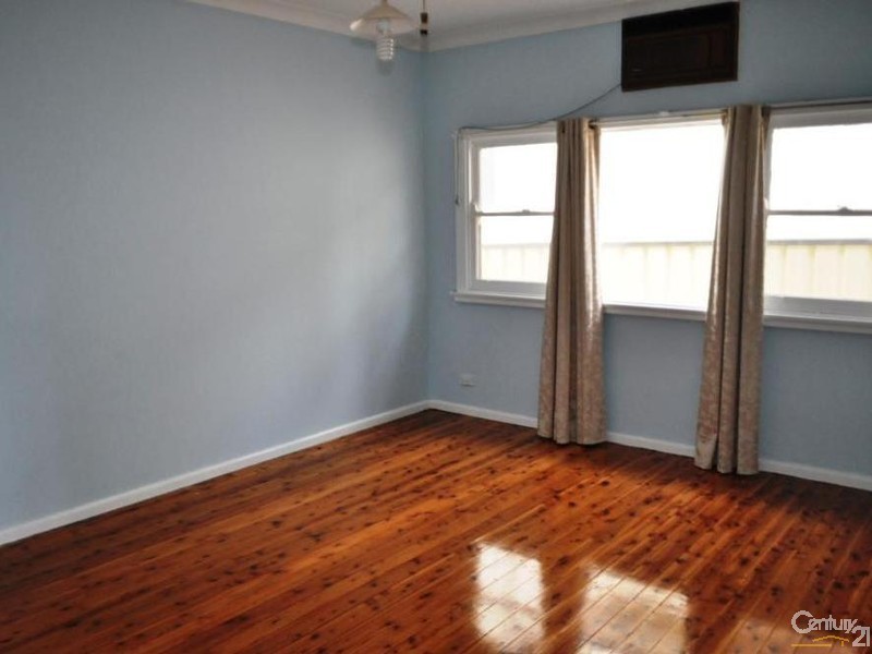 250 Ware Street, Fairfield Heights NSW 2165