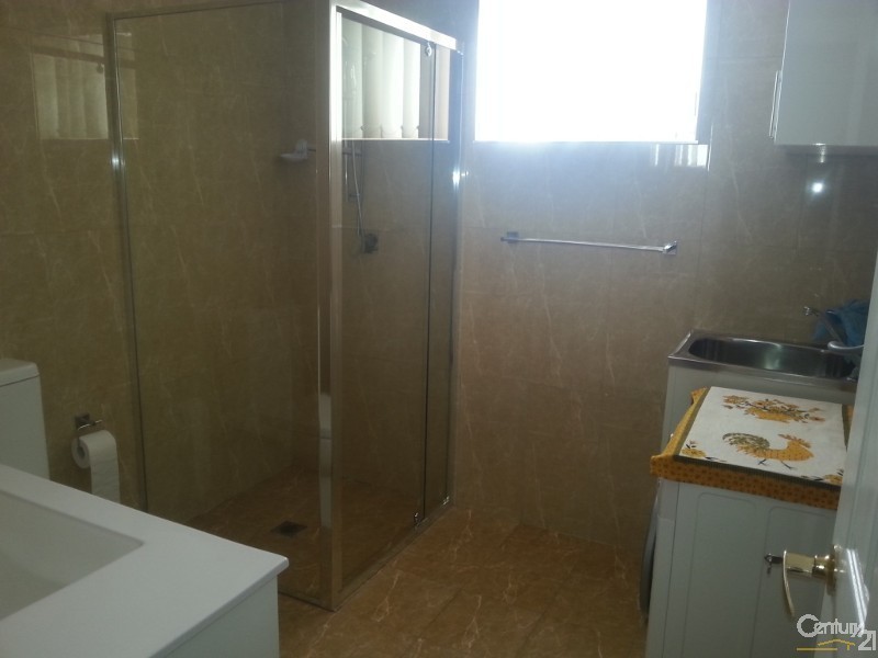 15 Roselyn, Liverpool NSW 2170