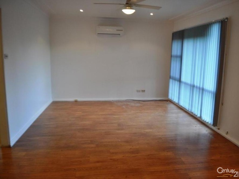 18 Roylston Street, Fairfield West NSW 2165