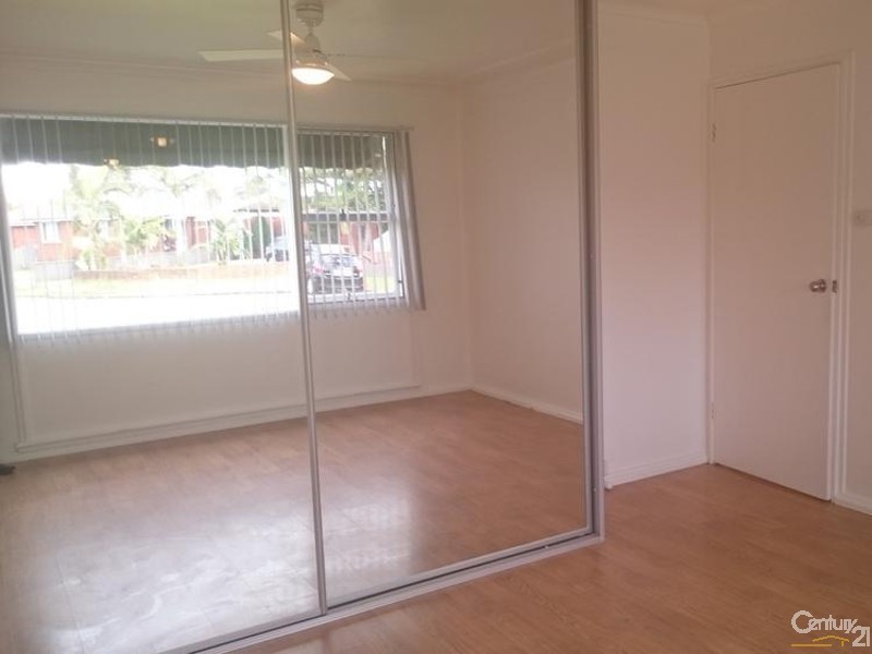 18 Roylston Street, Fairfield West NSW 2165