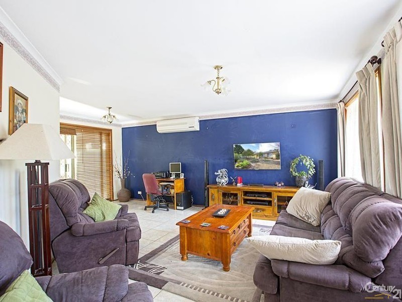 14 Brisbane Road, St Johns Park NSW 2176