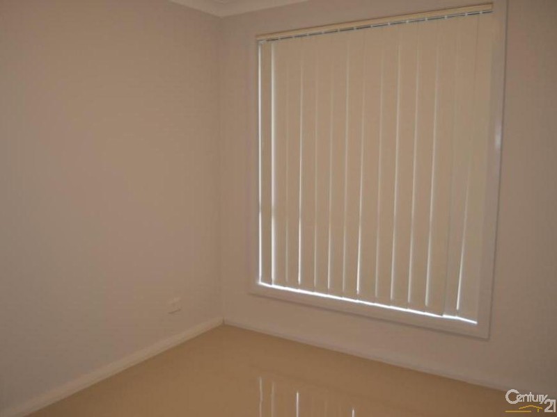 2A Myora Close, Green Valley NSW 2168