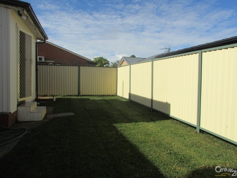 109 Brenan Street, Smithfield NSW 2164