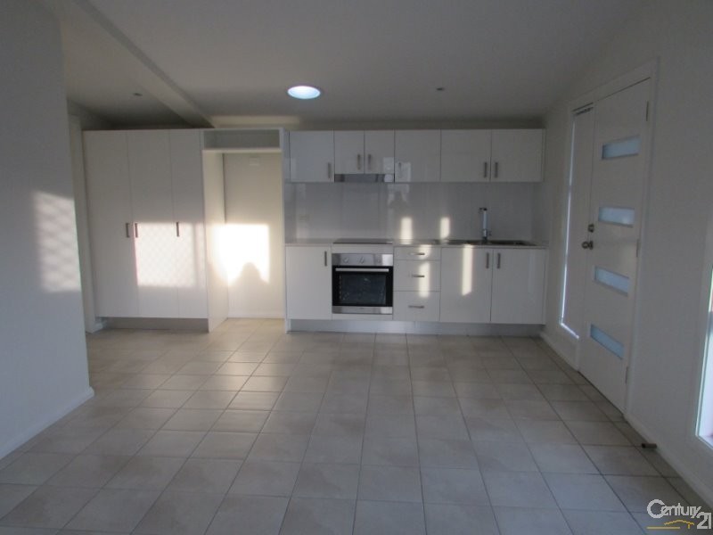 6A Darling Street, Abbotsbury NSW 2176