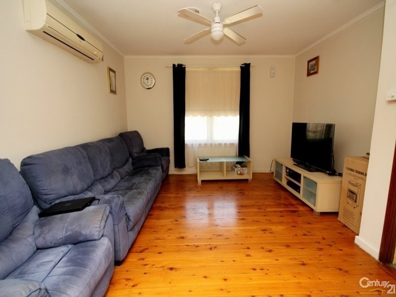 14 Coonong Street, Busby NSW 2168