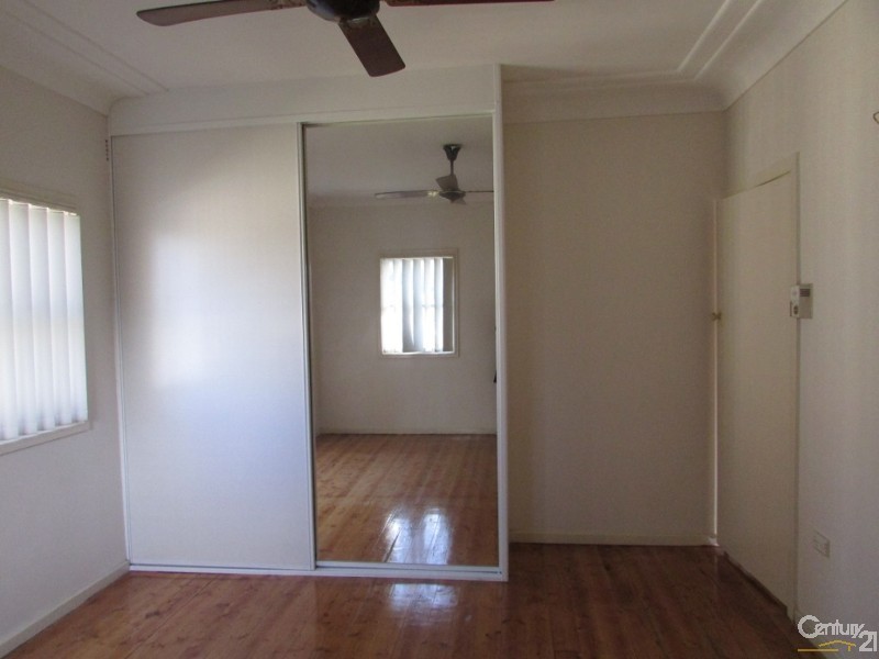 30 McGirr Parade, Warwick Farm NSW 2170