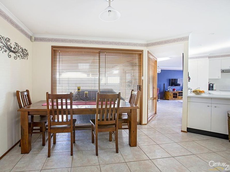 14 Brisbane Road, St Johns Park NSW 2176