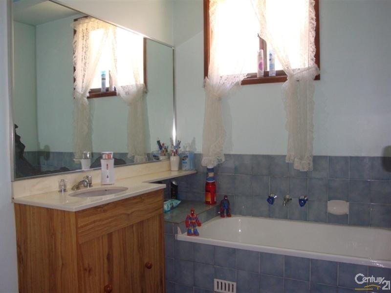 26 Raphael Street, Greenfield Park NSW 2176