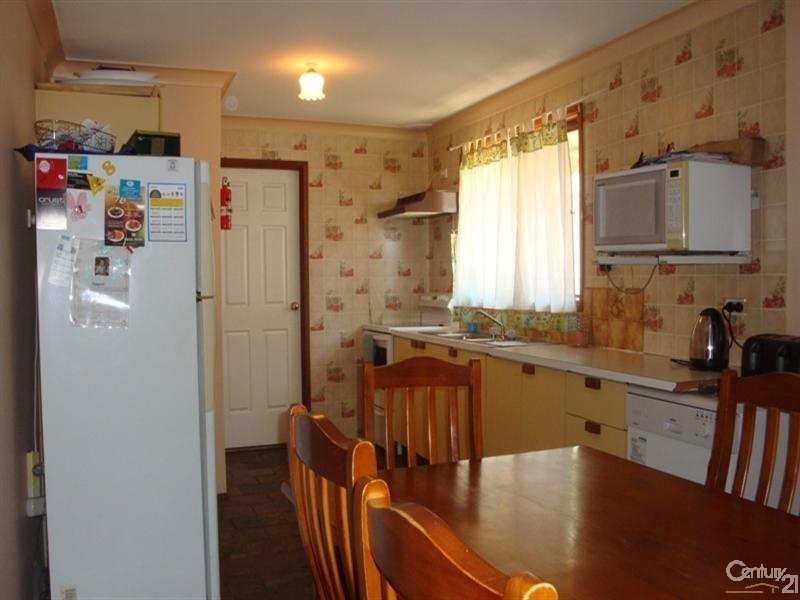 26 Raphael Street, Greenfield Park NSW 2176