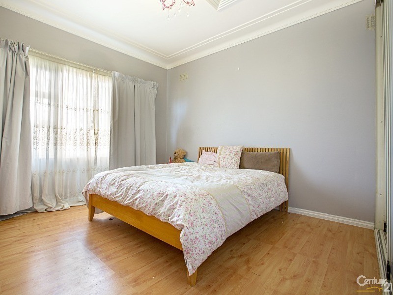 25 South Pacific Avenue, Mount Pritchard NSW 2170