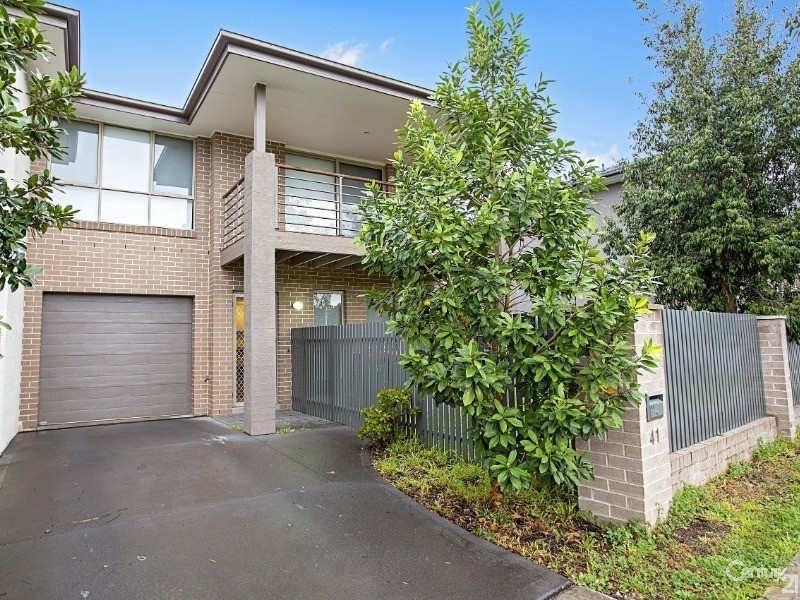 41 Newleaf Parade, Bonnyrigg NSW 2177