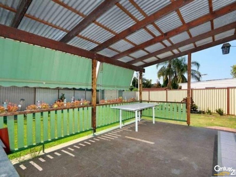 9 Miami Close, Greenfield Park NSW 2176