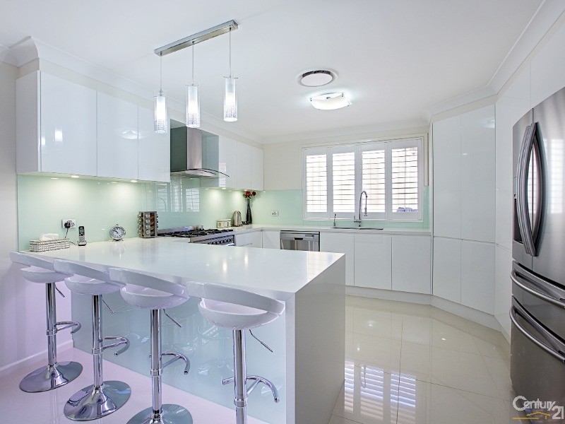 2 Arrawatta Close, Edensor Park NSW 2176