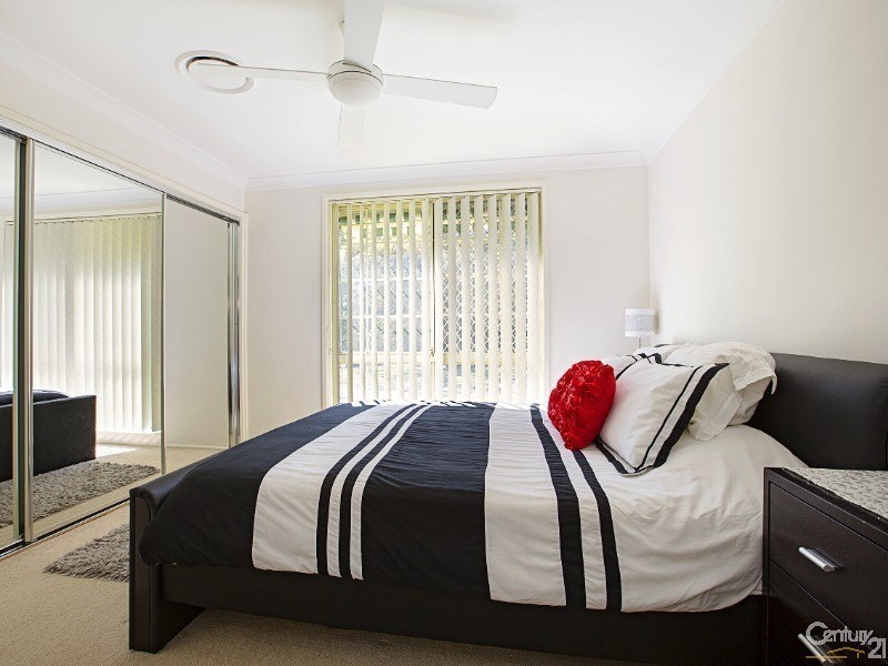 2 Arrawatta Close, Edensor Park NSW 2176