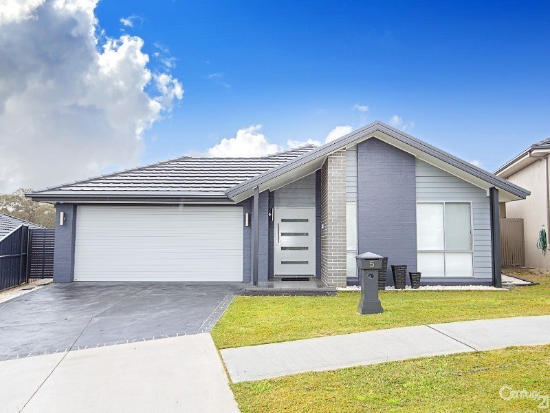 5 Wrigley Avenue, Middleton Grange NSW 2171